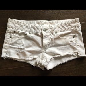 American Eagle White cut off jean shorts